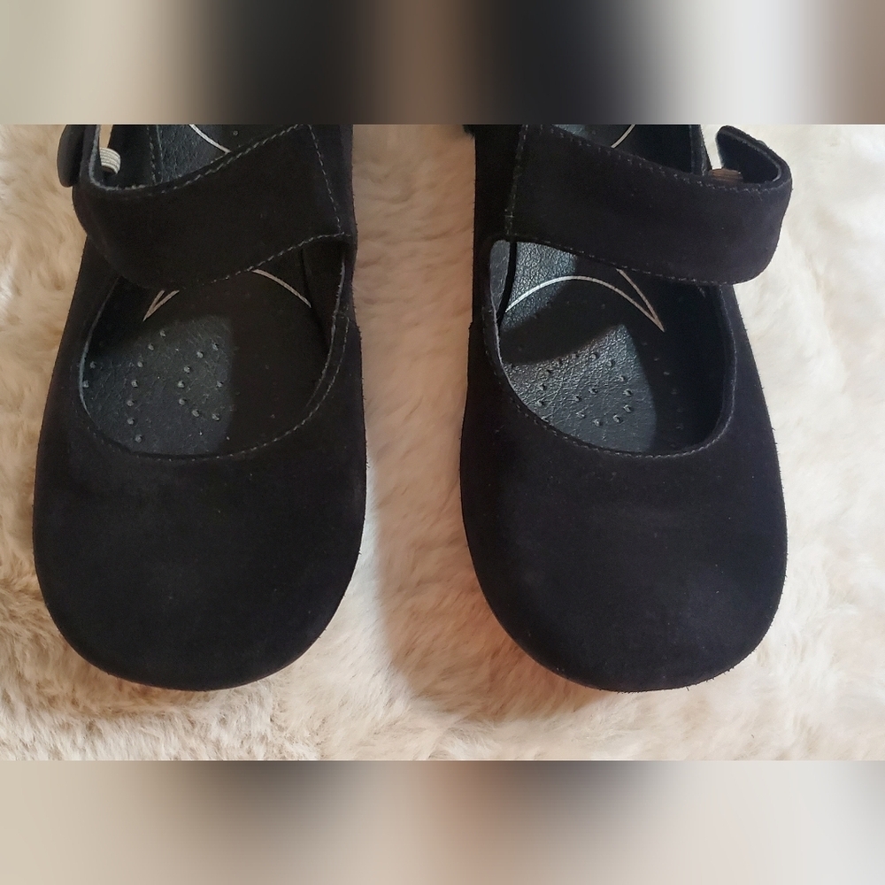 Indigo Mary Jane Black Suede leather Women's  1.5" Heel. Sz 6 - Picture 6 of 8